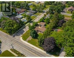 574 Lacroix STREET - 34