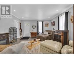 4 Oak STREET - 12