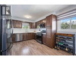 34 Avondale COURT - 2