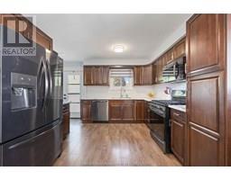 34 Avondale COURT - 3