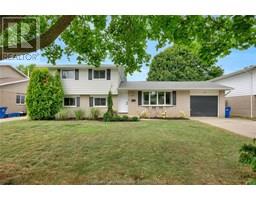 35 Peterborough DRIVE - 1