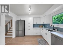 35 Peterborough DRIVE - 10