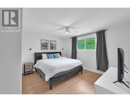 35 Peterborough DRIVE - 17