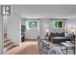 35 Peterborough DRIVE - 30