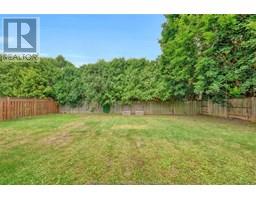 35 Peterborough DRIVE - 43