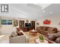 104 GREGORY DRIVE East - 18