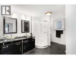 104 GREGORY DRIVE East - 23