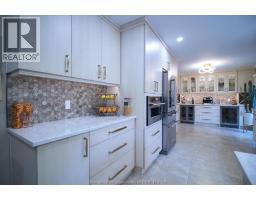 94 Wyandott STREET - 16