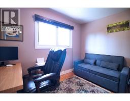 94 Wyandott STREET - 26