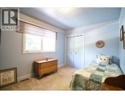 94 Wyandott STREET - 34