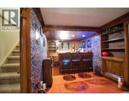 94 Wyandott STREET - 39