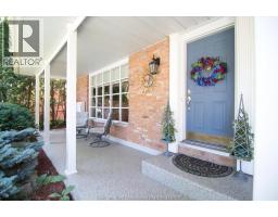 94 Wyandott STREET - 5