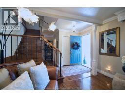 94 Wyandott STREET - 7