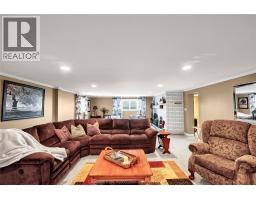 158 Snow AVENUE - 36
