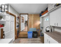 473 Elm STREET East - 26