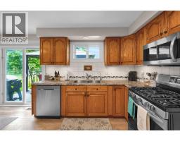 473 Elm STREET East - 29