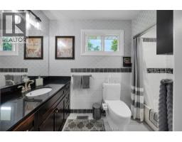 473 Elm STREET East - 31