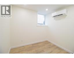 91 Adelaide STREET South - 24