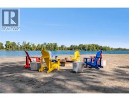 21640 Pinehurst CRESCENT - 33