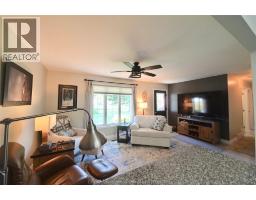 161 Queen STREET - 5
