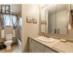 8 Marion AVENUE - 12