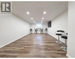 17 Glenmar AVENUE - 33