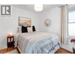 61 UNIVERSITY AVENUE - 20