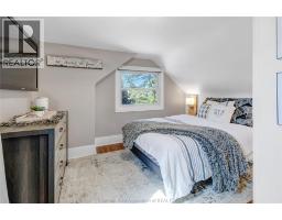 61 UNIVERSITY AVENUE - 23
