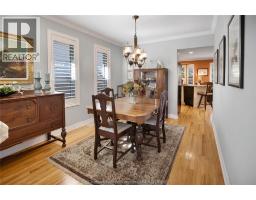 39 WINDFIELD CRESCENT - 16