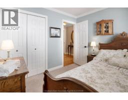 39 WINDFIELD CRESCENT - 23