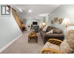 39 WINDFIELD CRESCENT - 30
