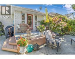 39 WINDFIELD CRESCENT - 37