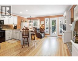 39 WINDFIELD CRESCENT - 9