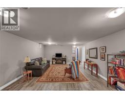 41 Veranda COURT - 38