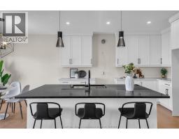 172 Rosewood CRESCENT - 16