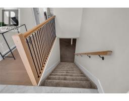 172 Rosewood CRESCENT - 36