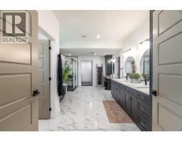 221 Erie STREET South - 22