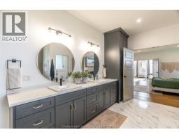 221 Erie STREET South - 23