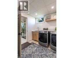 221 Erie STREET South - 27