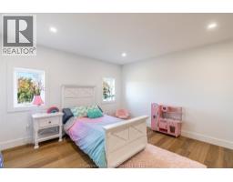 221 Erie STREET South - 36