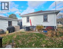 250 Woods STREET - 36