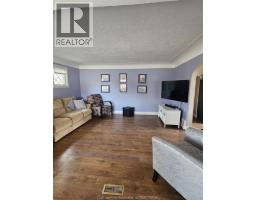 250 Woods STREET - 6