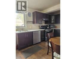 250 Woods STREET - 8