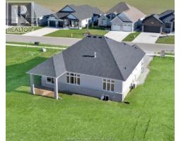 172 Rosewood CRESCENT - 43