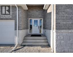 172 Rosewood CRESCENT - 45