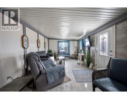 63 Dunkirk DRIVE - 4