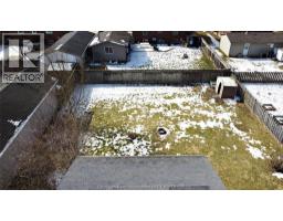 24 SIMONTON DRIVE - 44