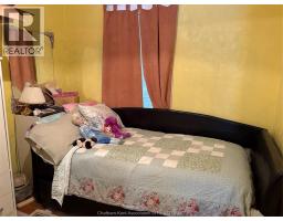 282 Queen STREET - 14