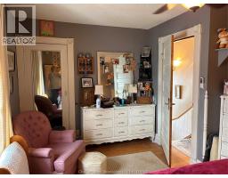 282 Queen STREET - 15