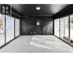 89 Main STREET East - 25